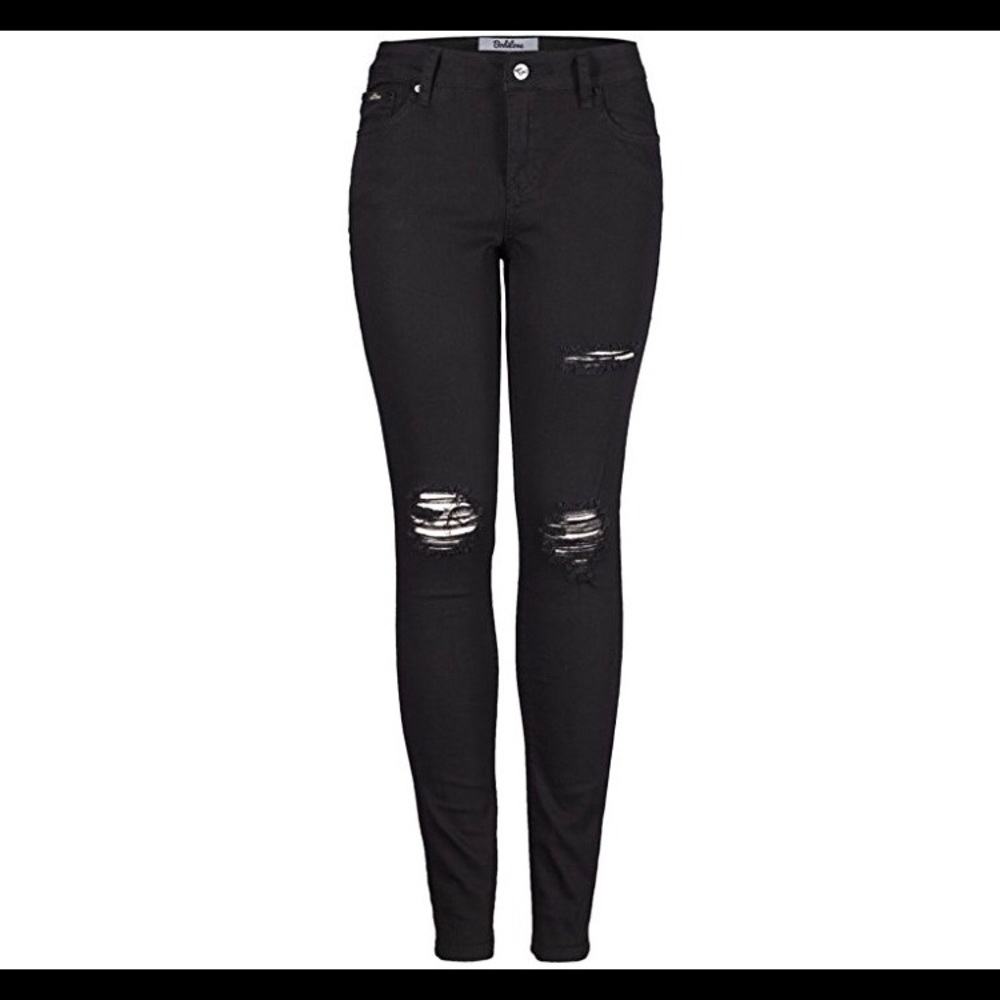 Black ripped skinny jeans